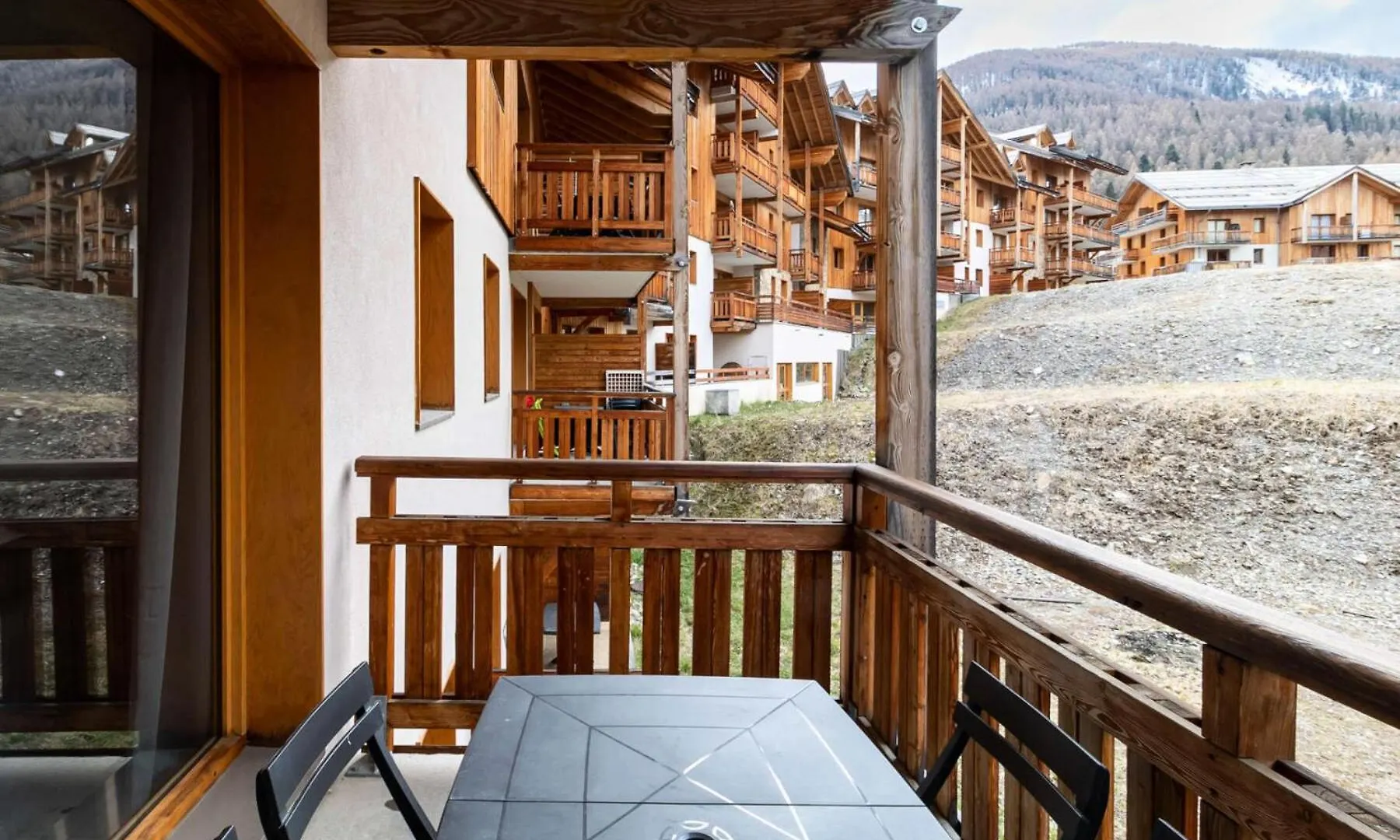 Residence Le Balcon Des Airelles - Appartement Calme Au Coeur Des Orres 1800 Mae-6494 France
